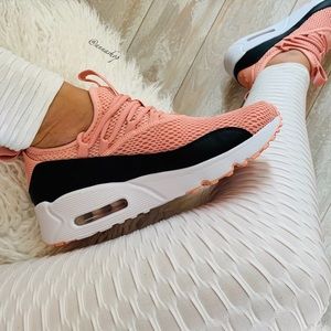 Nike Air Max EZ coral